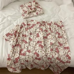 Hello Kitty Pyjama Set
