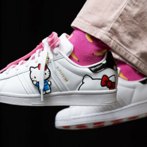 Hello Kitty Adidas Superstar